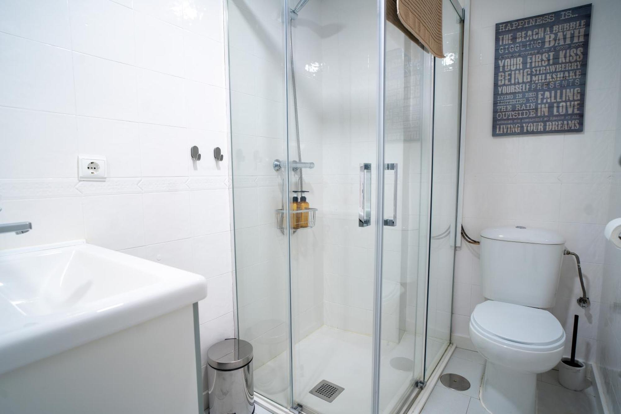Apartamento En El Corazon De Granada - Cochera Zewnętrze zdjęcie